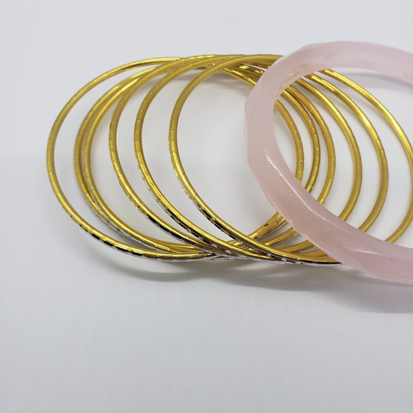Avon Faceted Bangle Set Pink - Picture 3 of 5